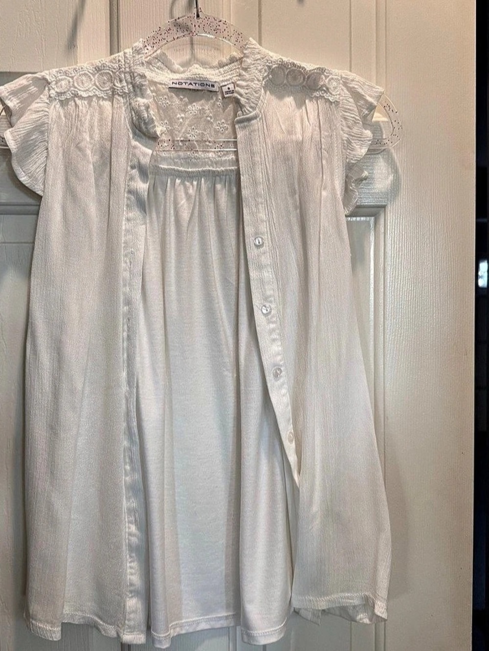 Notations Embroidered Button Front Blouse in White Small Like New
